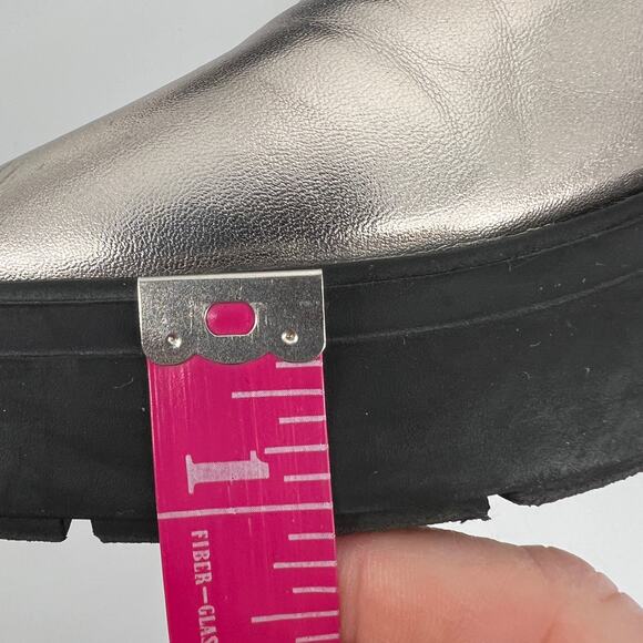 Aldo Severradia Flats Womens 8.5 Silver Metallic Leather Platform Oxford Lace Up - Picture 10 of 11